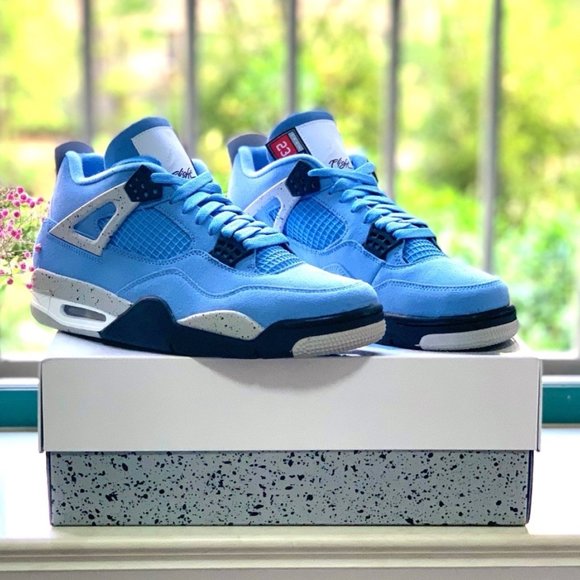 Air Jordan 4 Retro University Blue main image 4